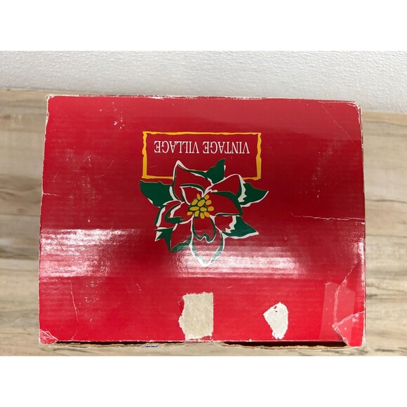 Vintage Village English Cottage Collection Lighted Hand Painted Porcelain House - Picture 10 of 11